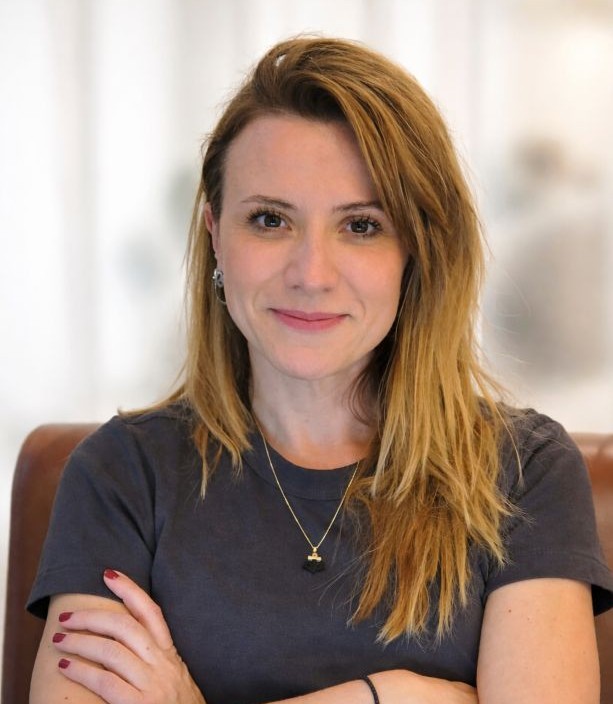 Λουκία Πλιούτα, MD MSc PhD